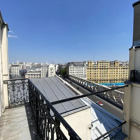 Bright In The 10th Arrondissement