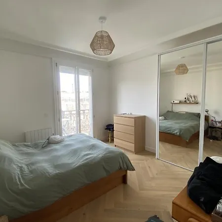 Bright In The 10th Arrondissement Apartament *